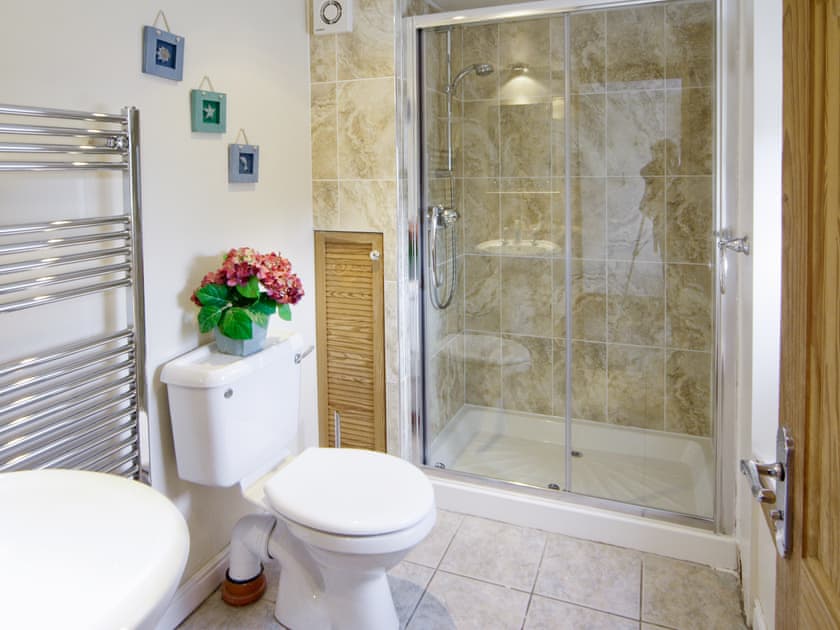 Bathroom | Deuglawdd Cottage, Aberdaron, nr. Pwllheli