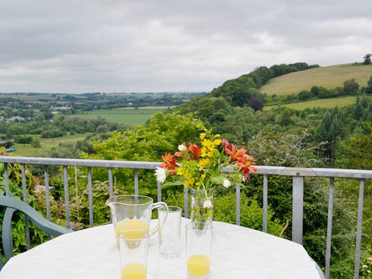 River Wye View Cottage Ref W2413 In Symonds Yat Ross On Wye