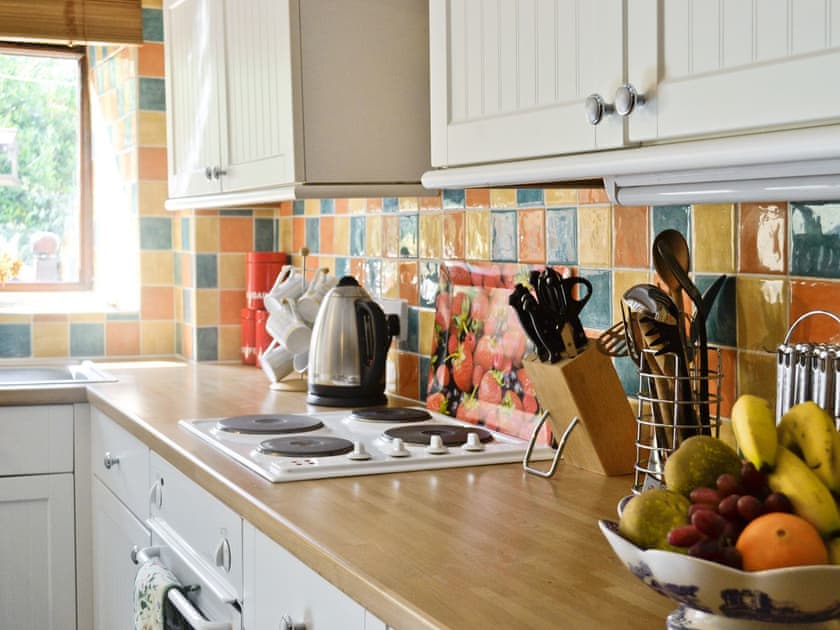 Kitchen | Fordbrook Cottage, Brixton Torr