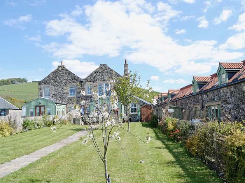 Garden | Meadowsweet, Newburgh, Fife