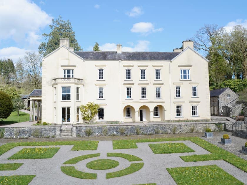 Aberglasney Manor, nr. Tenby