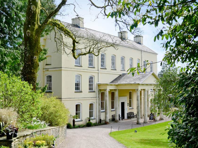 Aberglasney Manor | Carmarthenshire, Wales