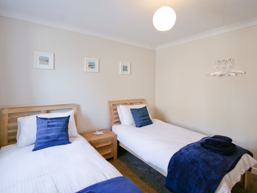 Twin bedroom | Beach Retreat, Mundesley
