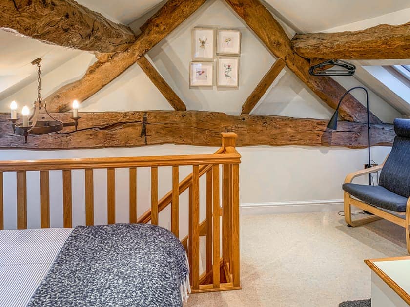 Twin bedroom | Appleshine Cottage, Almondbury