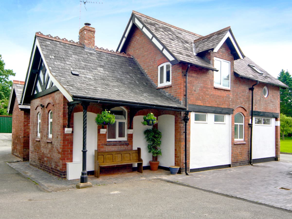 Morton Grange Coach House Ref E5557 In Ellesmere Shropshire