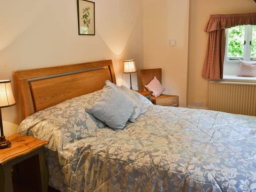 Double bedroom | Rose Cottage Number 2, Chipping Campden