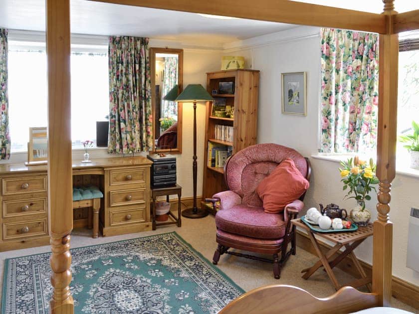 Four Poster bedroom | Wetherlam, Lowick Bridge