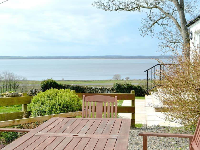 Sitting-out-area | Kirkbride Farmhouse, Carsluith, nr. Newton Stewart