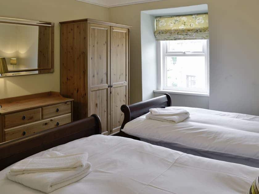 Twin bedroom | Craven House, West Burton near Leyburn