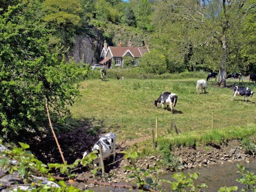 Exterior | Heale Cottage, Littleham, nr. Bideford