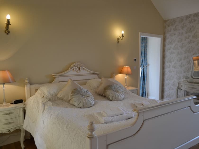 Double bedroom | Tanylan Farm Cottages - Ty Llo, Kidwelly