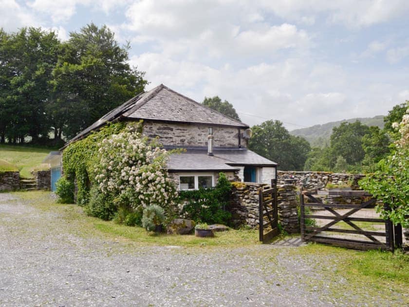 Attractive holiday cottage | Riverside Cottage, Betws-y-Coed