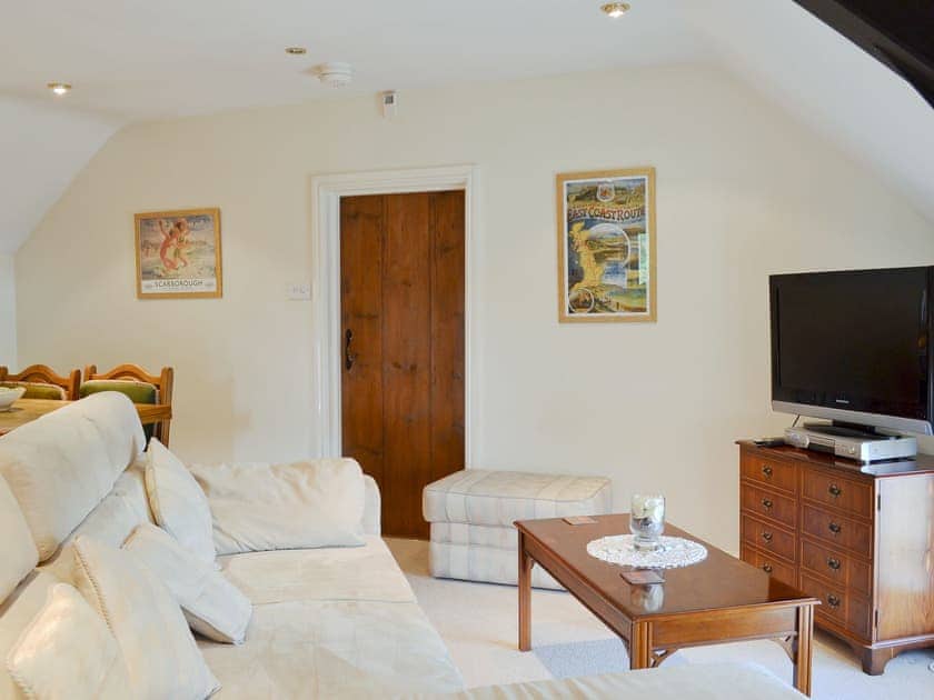 Open plan living/dining room/kitchen | Highfield Barn, Scackleton, nr. Hovingham