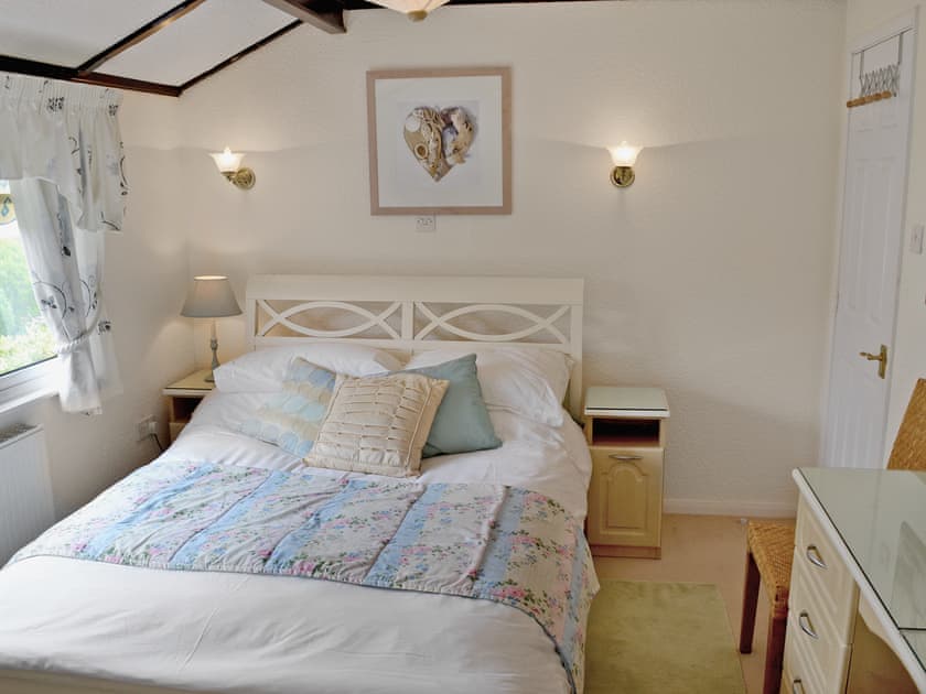 Double bedroom | Driftwood, St. Merryn, nr. Padstow