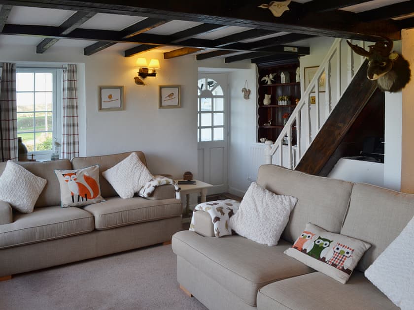 Living room/dining room | Salem Fach, Llanfairynghornwy