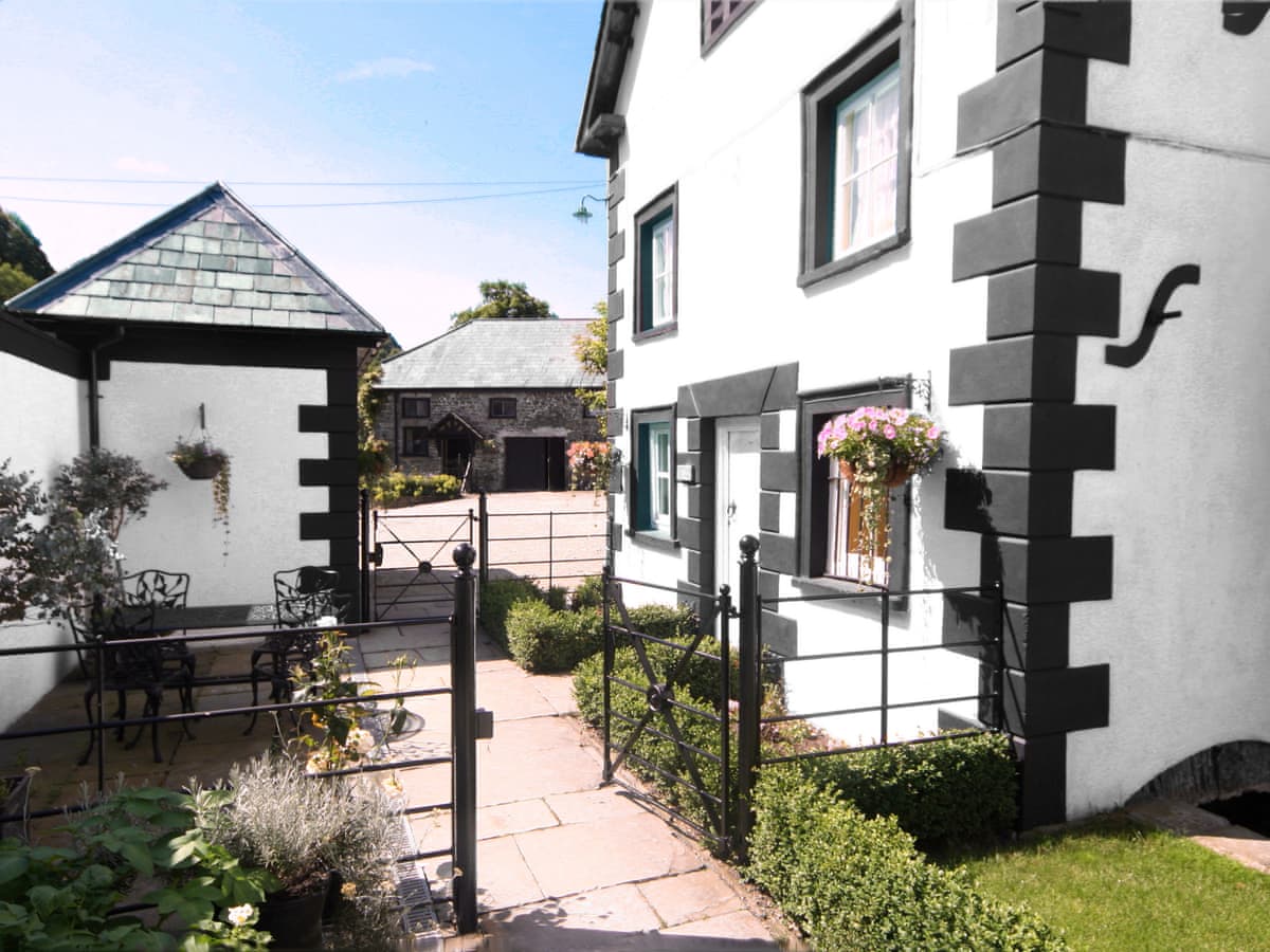 Sheriffs Lodge - Holiday Lodge in South Wales - Image 3