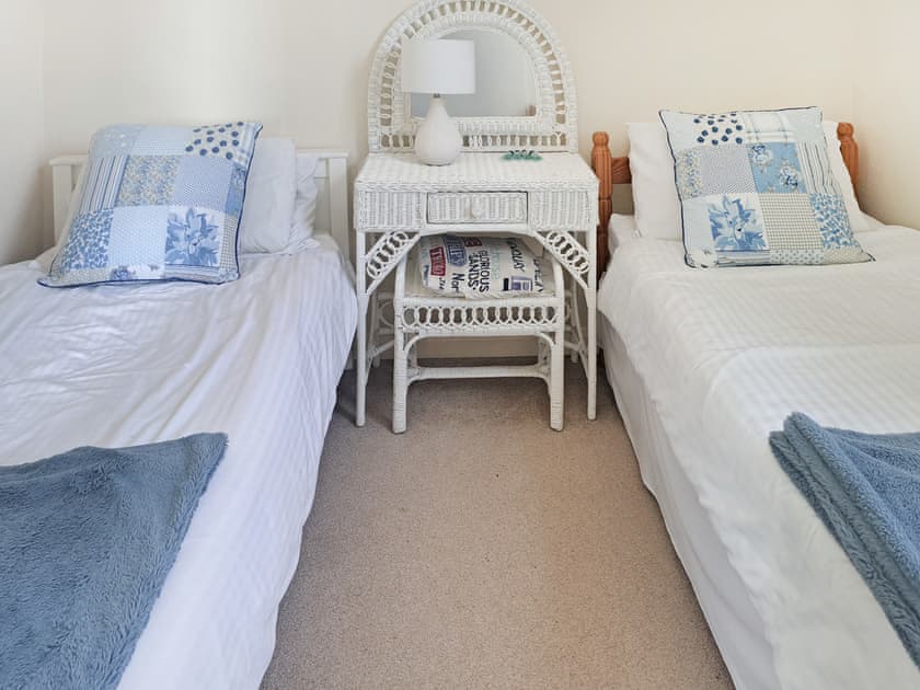 Twin bedroom | Bowden House - Chestnut, Maidencombe, nr. Torquay