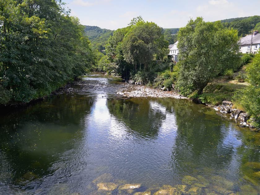 Surrounding area | Maes-yr-Adwy, Abergorlech