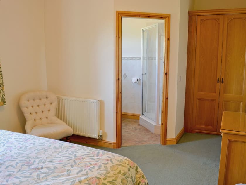 Double bedroom | Elidir Cottage, Bontnewydd, Caernarfon