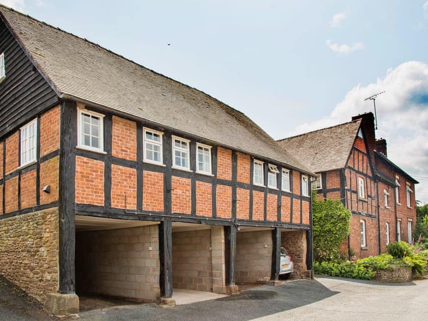 Exterior | Ashton Court Holiday Cottages - East Granary, Ashton, nr. Leominster