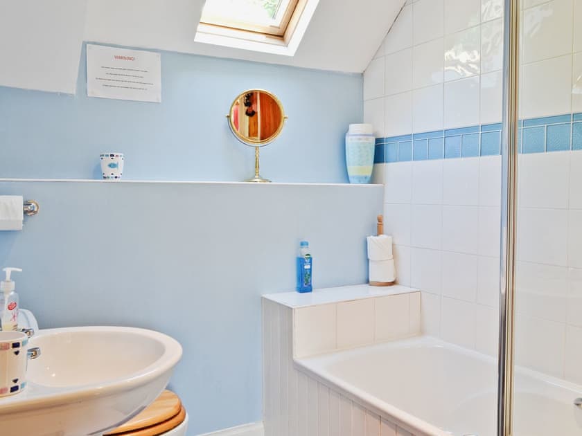 Bathroom | Dunardry View, Cairnbaan, by Lochgilphead