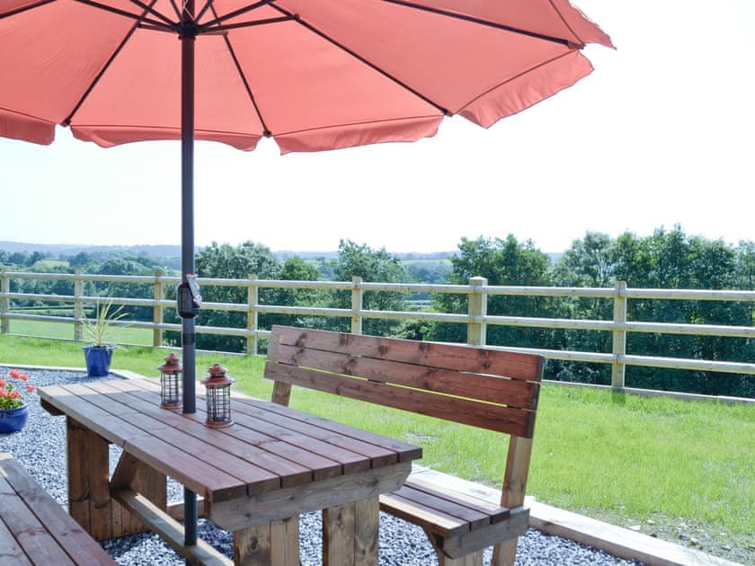 Sitting-out-area | Bwthyn Y Mynach, Nantgaredig, nr. Carmarthen