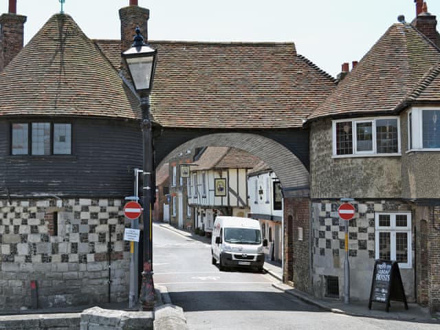 Stour Cottage Ref E4898 In Sandwich Kent Cottages Com