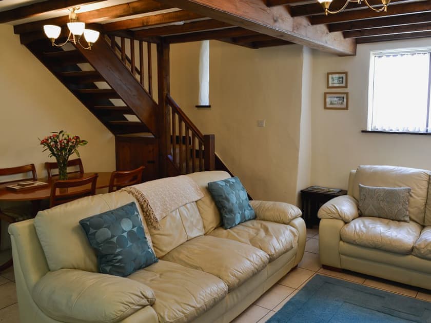 Living room/dining room | Siabod, Llanddoged, Llanrwst