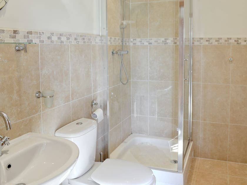 En-suite | Groes Faen-Bach Farmhouse, Babell near Holywell, Flintshire