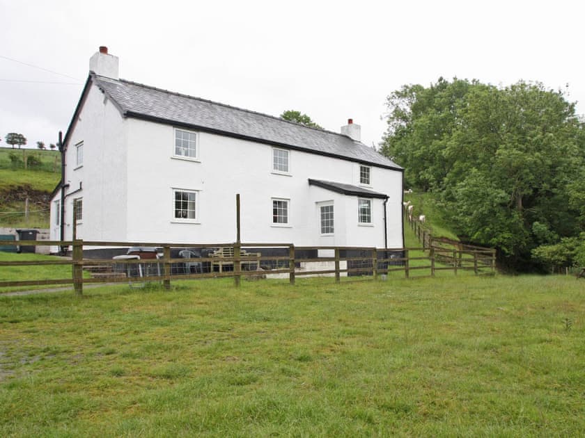 TaiDuon (ref CC613031) in Llanfair Talhaiarn, near Abergele Hoseasons