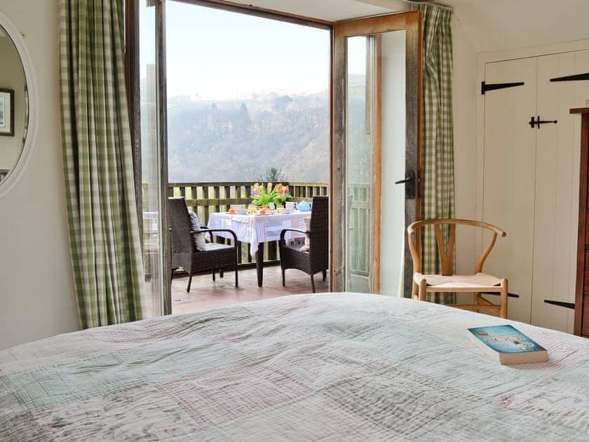 Wonderful double bedroom with fantastic views | Penroc - Ty Mari-Penroc, Cwmystwyth, Aberystwyth