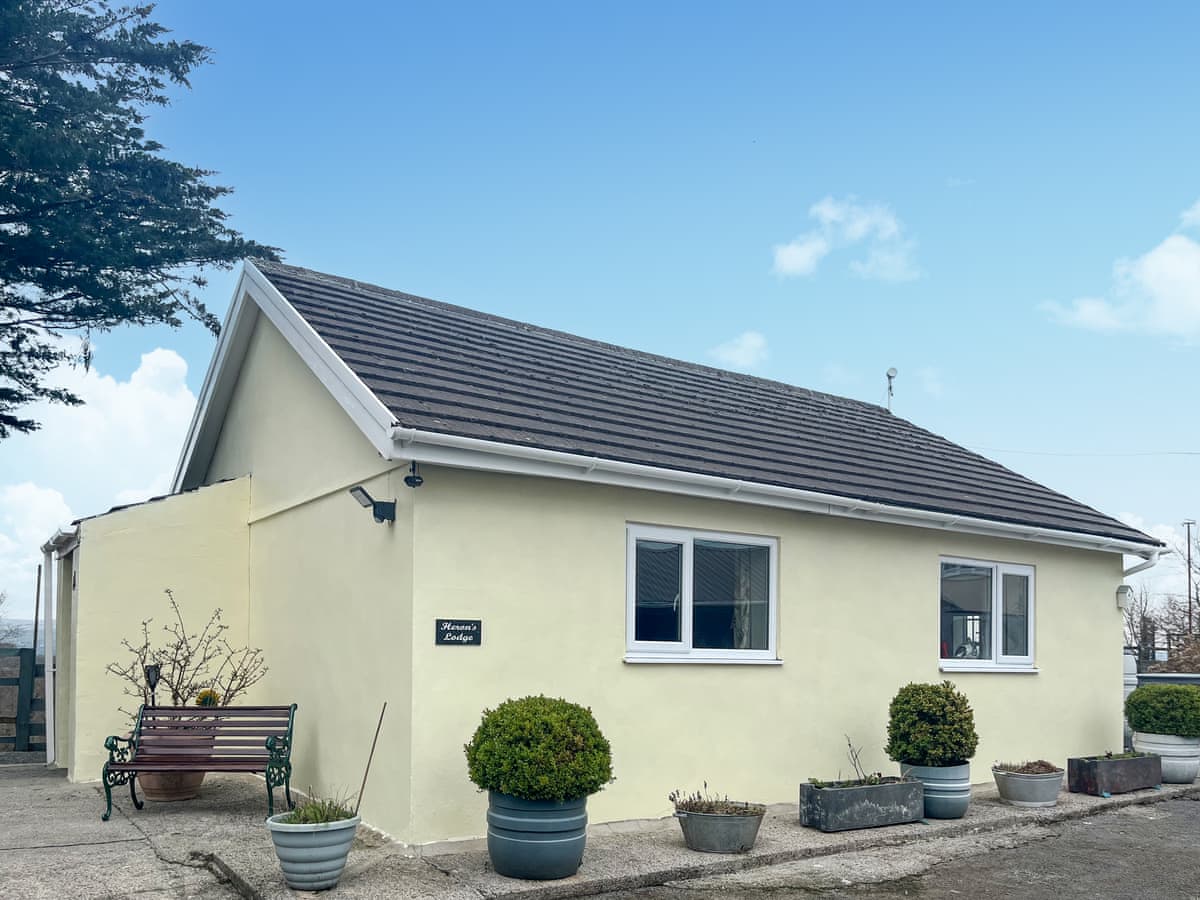 Self-catering cottages in Carmarthen