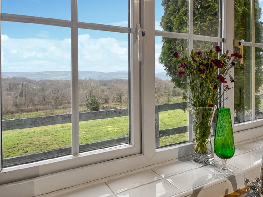 Kitchen/diner | Heron’s Lodge, Llanarthney