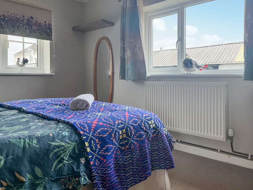 Double bedroom | Heron’s Lodge, Llanarthney