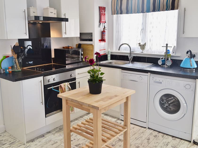 Kitchen | St Michael’s Mount View, Newlyn
