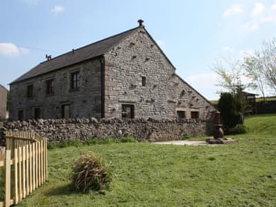 Bailey Flatt Barn Cottages In Buxton Bakewell Derbyshire Cottages