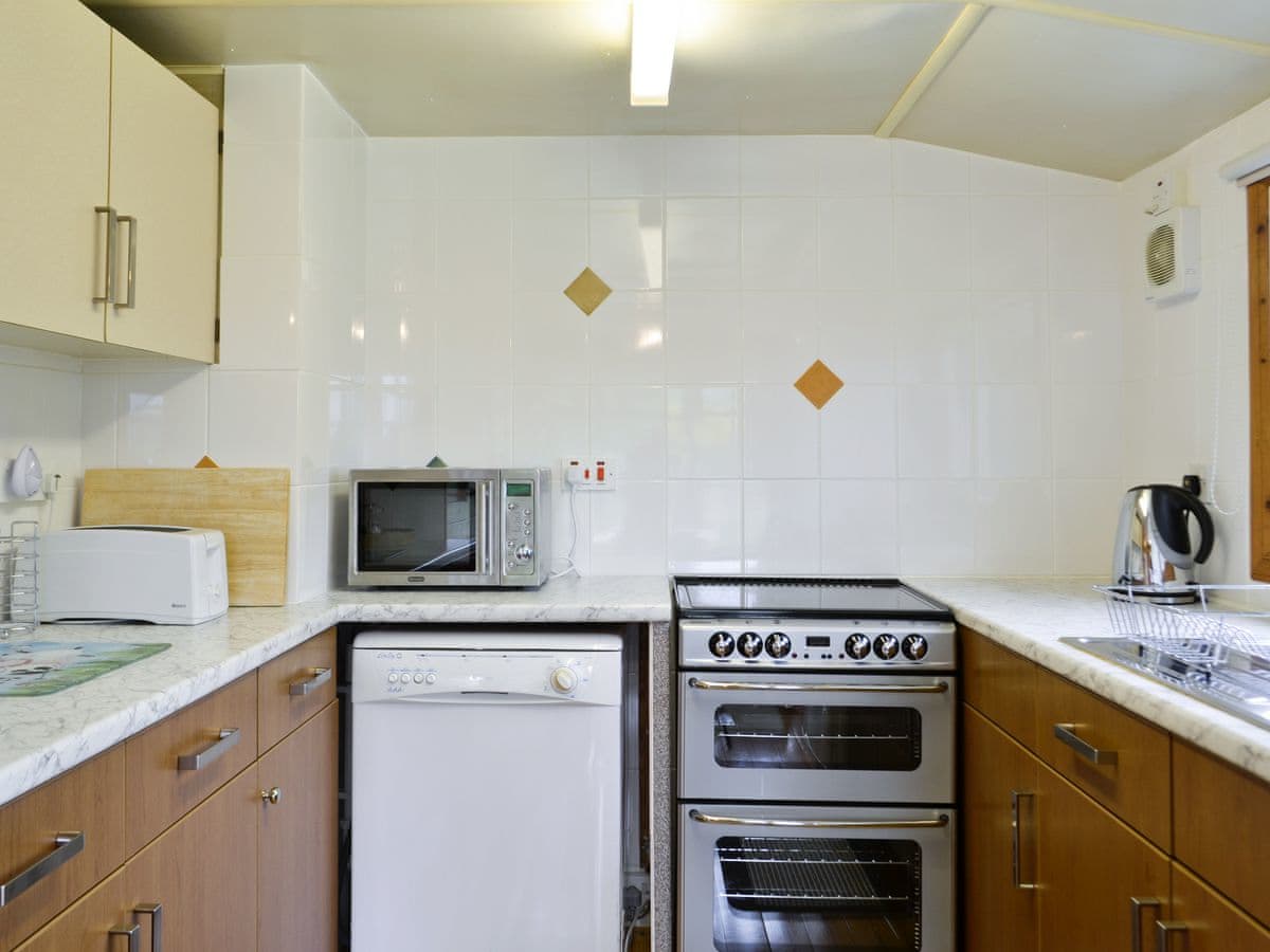 Henry's Lodge - Image 5