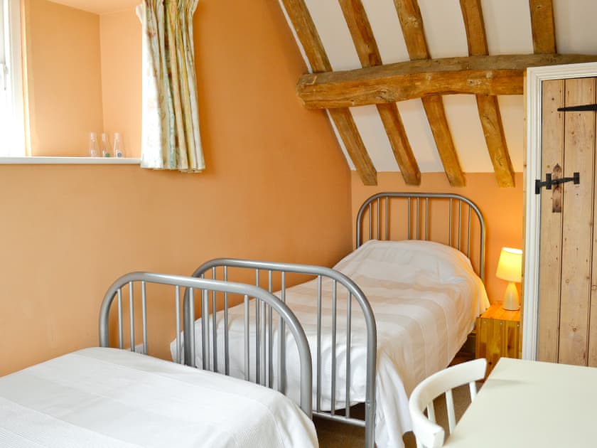 Twin bedroom | The Stable, Whitminster