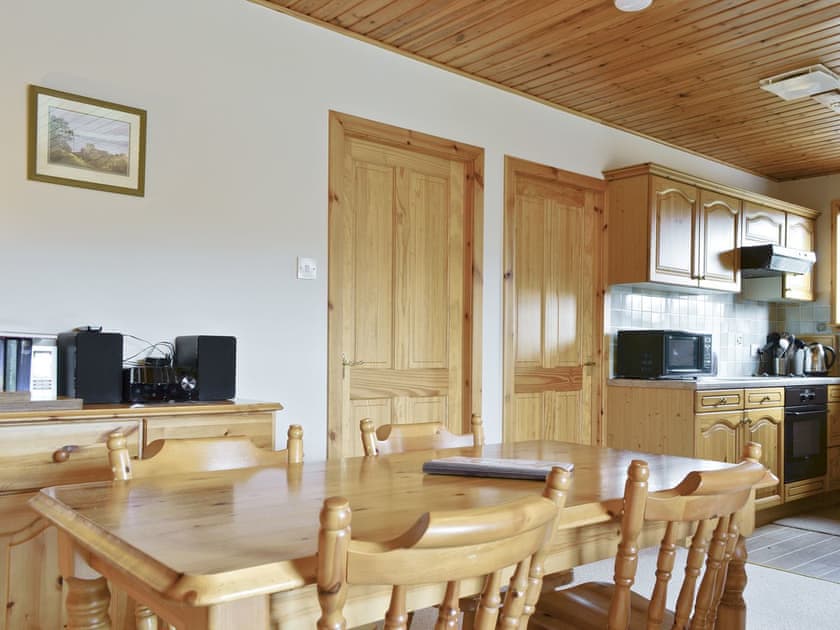 Open plan living/dining room/kitchen | Achaneich Chalet, Spean Bridge near Fort William