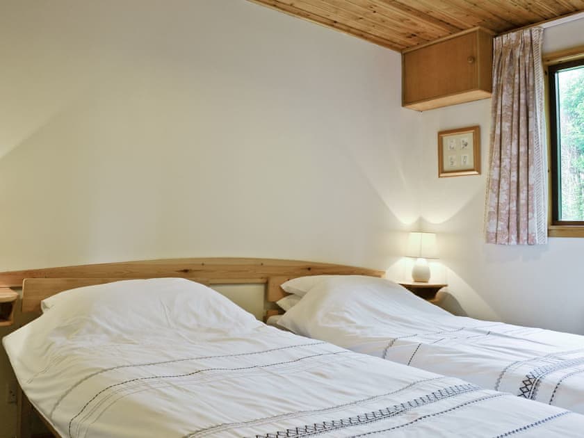 Twin bedroom | Achaneich Chalet, Spean Bridge near Fort William