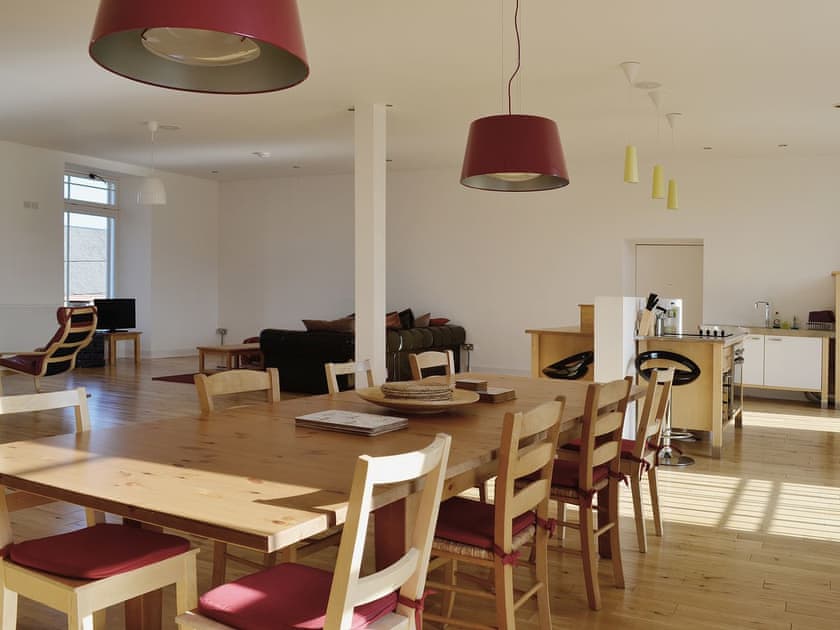 Open plan living/dining room/kitchen | Castlehill Upper Villa, Campbeltown