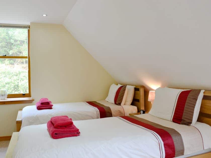 Twin bedroom | Benmore Stable, Benmore near Dunoon