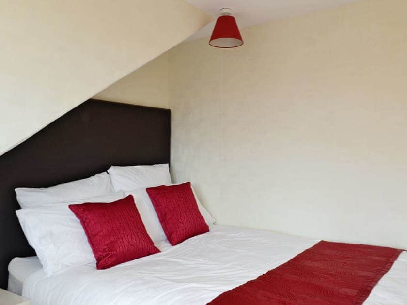 Double bedroom | Apartment Sea View, Kirn, by Dunoon