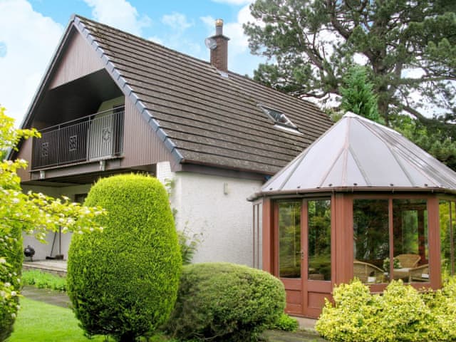 Hollybush Cottage Ref Cc524056 In Perth Perthshire Cottages Com