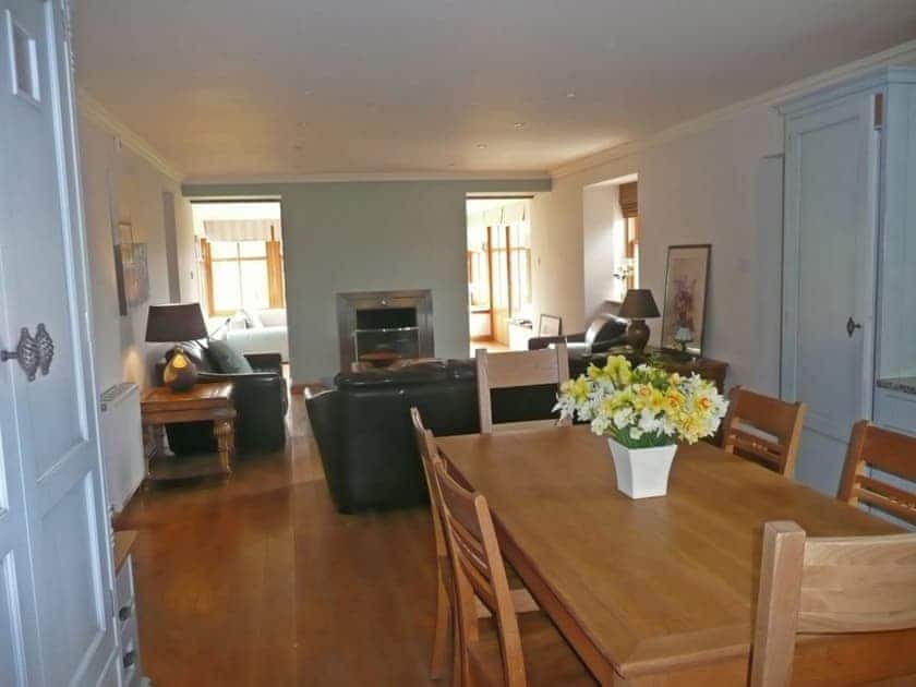 Clochridgestone Cottage, Glenfarg, Perthshire