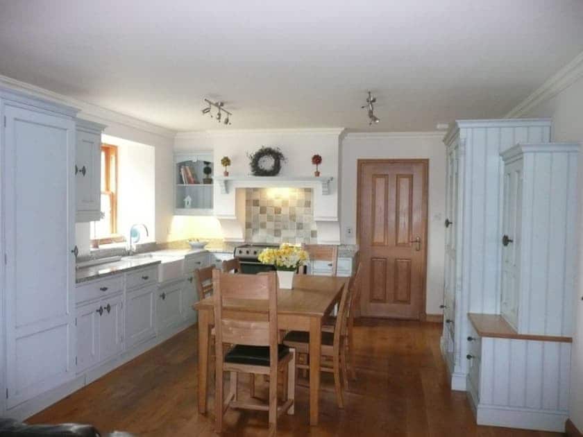 Clochridgestone Cottage, Glenfarg, Perthshire