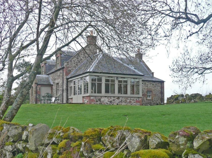 Clochridgestone Cottage, Glenfarg, Perthshire