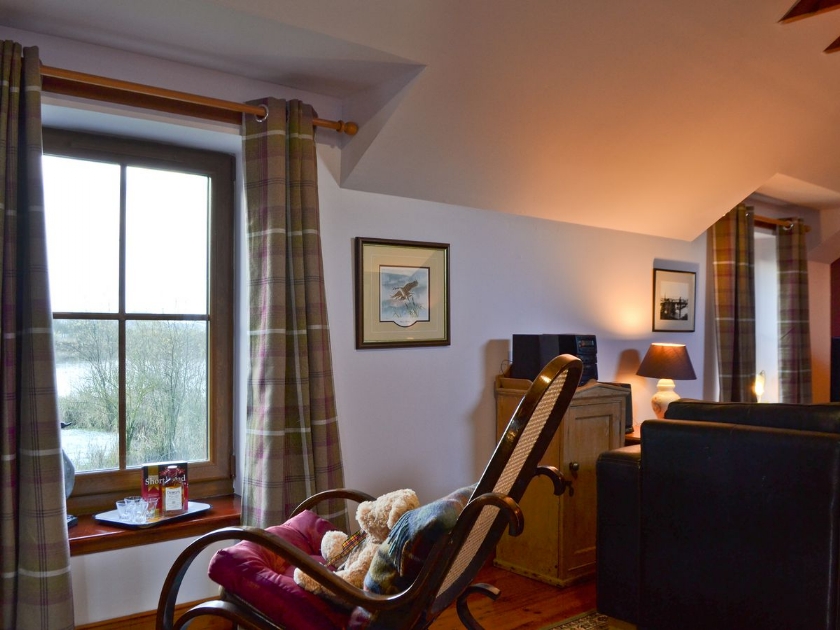 Open plan living/dining room/kitchen | Buchanan’s Bothy, Inchyra by Perth