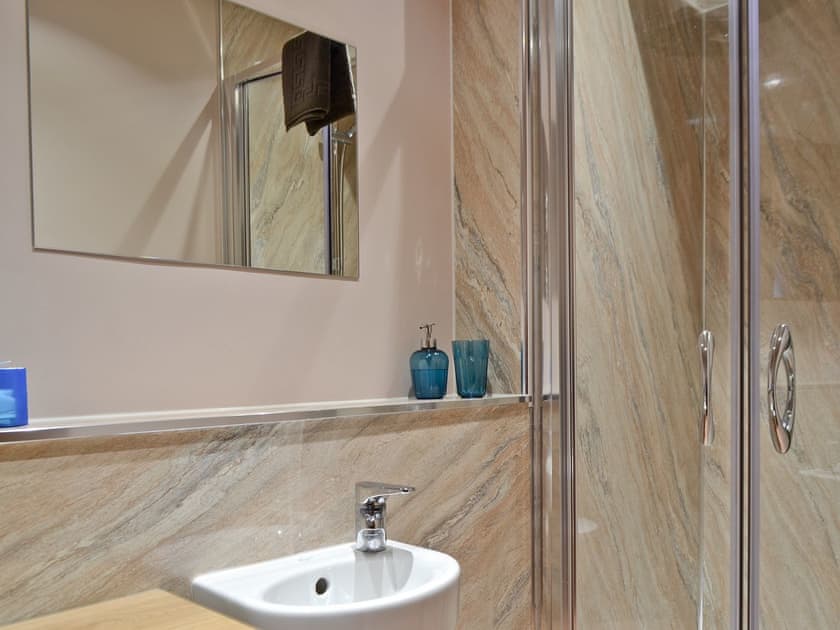 En-suite | Buchanan’s Bothy, Inchyra by Perth
