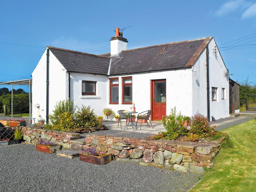 Delightful detached cottage | Beuchan Cottage - Beuchan Farm, Keir Mill, Thornhill